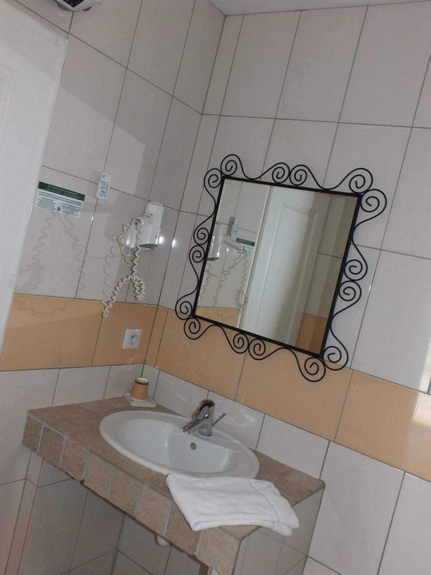 Logis Hotel Restaurant Le Clos Saint Loup Bram Dış mekan fotoğraf
