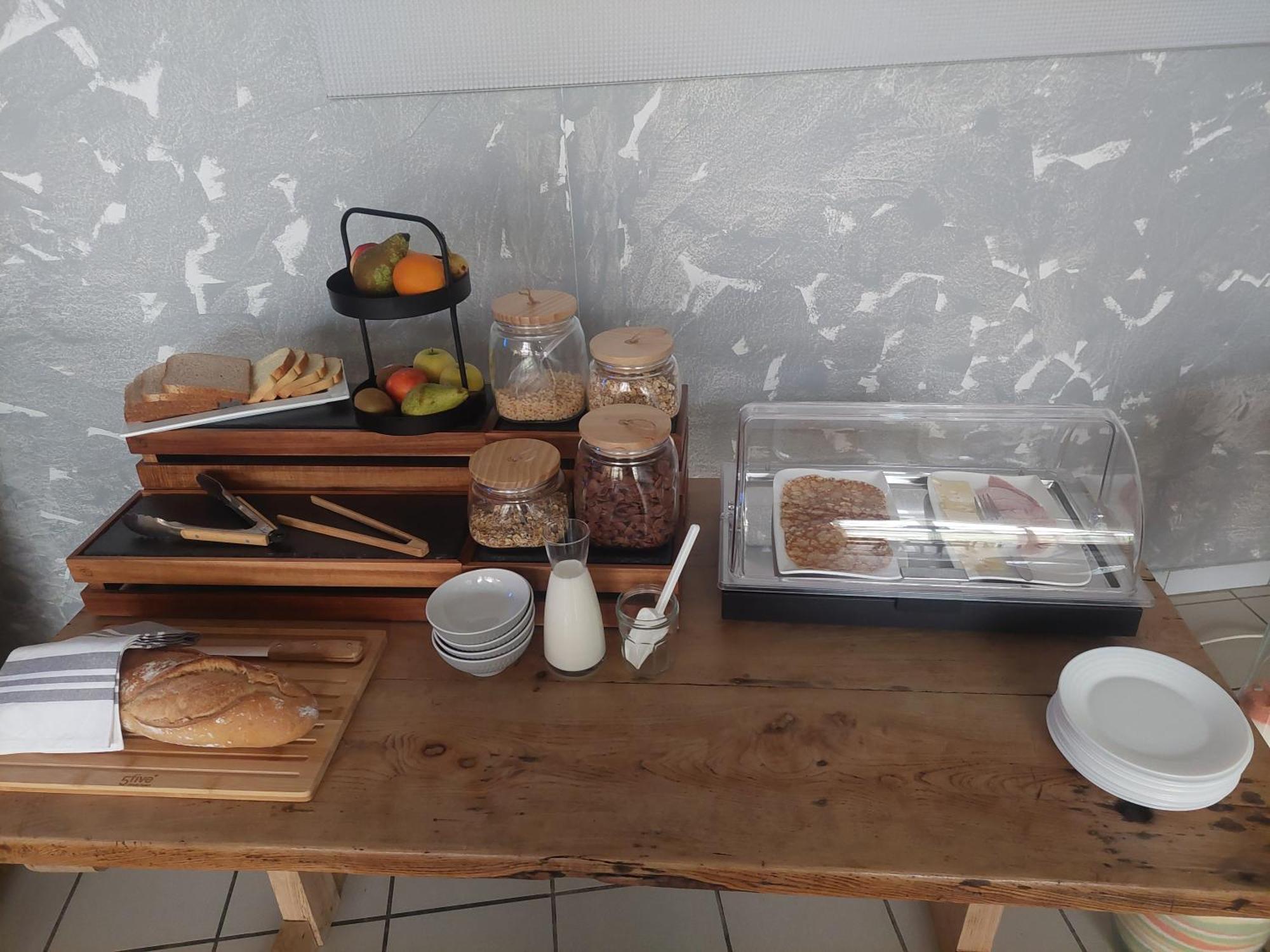Logis Hotel Restaurant Le Clos Saint Loup Bram Dış mekan fotoğraf