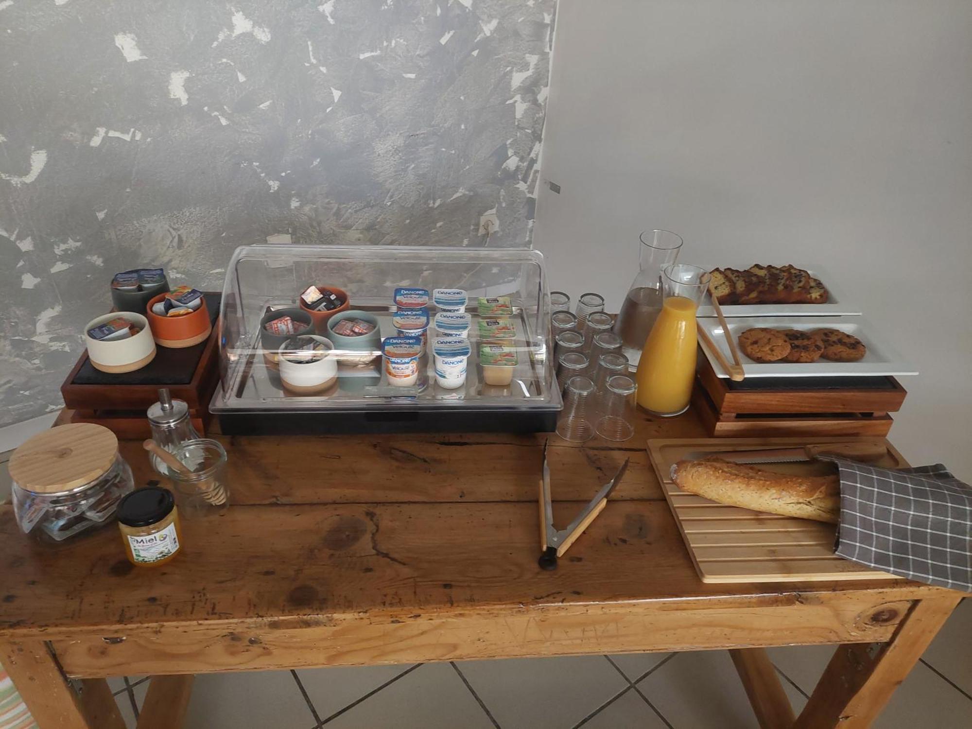 Logis Hotel Restaurant Le Clos Saint Loup Bram Dış mekan fotoğraf